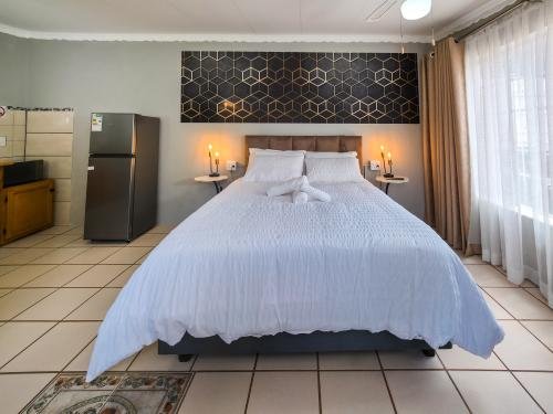 330the_tau_den_-_flat_1