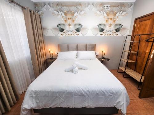 736savannah_suite_-_room_2