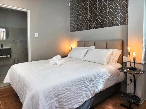 regal_roar_suite_-_room_1_4